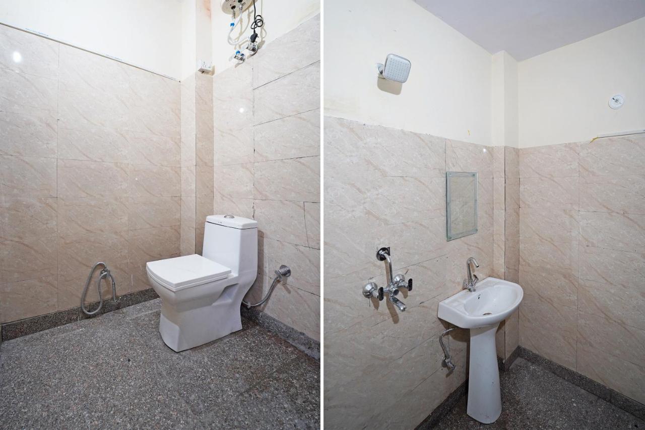 Oyo 46744 Hotel Yash Нью-Делі Екстер'єр фото