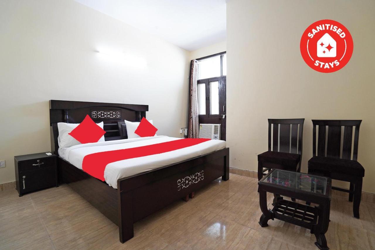 Oyo 46744 Hotel Yash Нью-Делі Екстер'єр фото